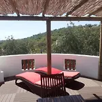 ゲストハウス Local Patudos, Com Terraco Privado 4*