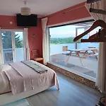 Local Patudos, Com Terraco Privado 4*