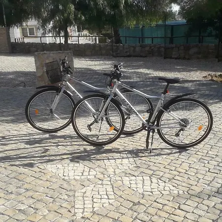 Local Patudos, Com Terraco Privado Πανσιόν 3*