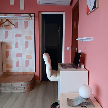 Local Patudos, Com Terraco Privado Pensión