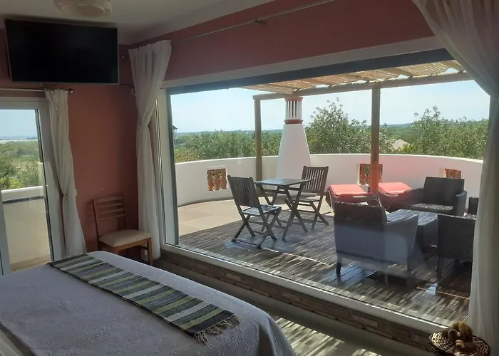 Local Patudos, Com Terraco Privado Pensión Tavira